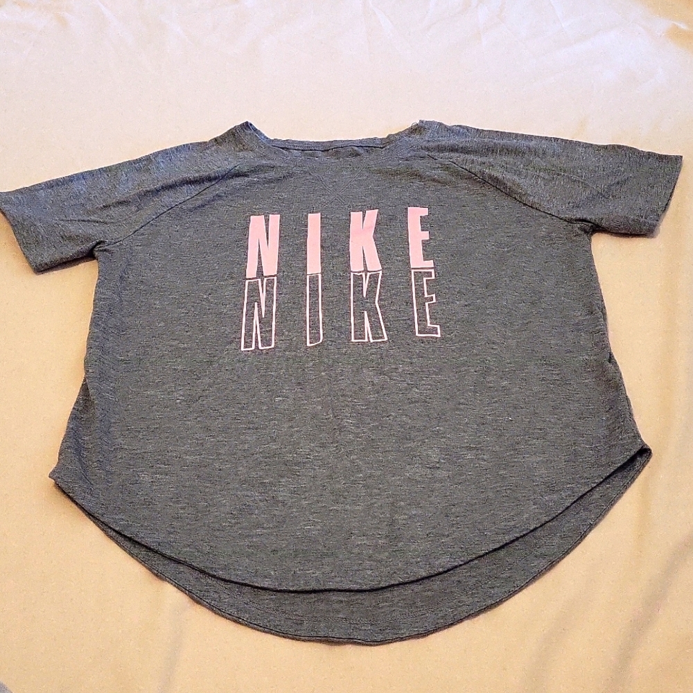 Girl's Nike Size L Top